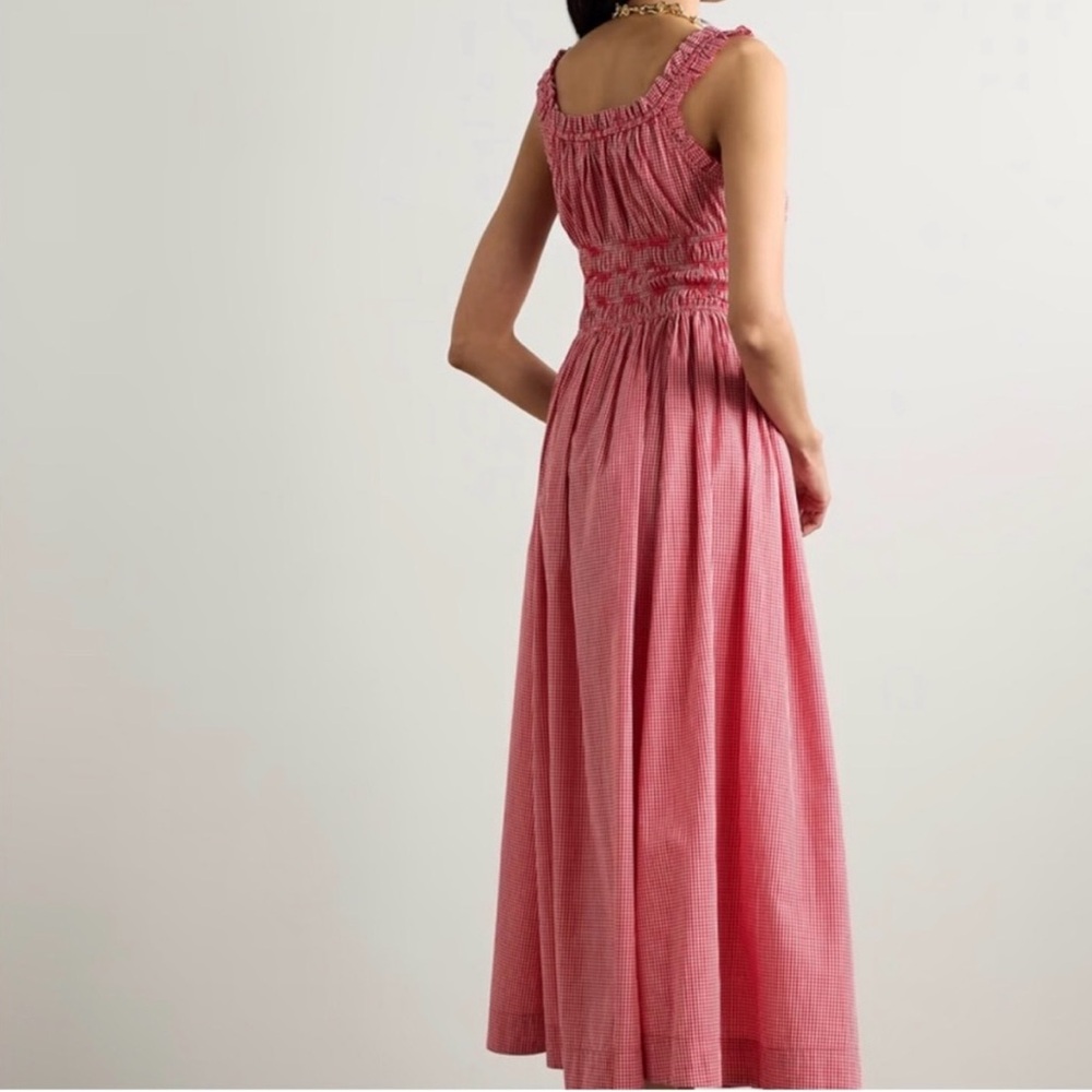 Doen Emmaretta Dress in Cerise Paris Gingham Sleeveless Smocked Midi Dress - Picture 2 of 6